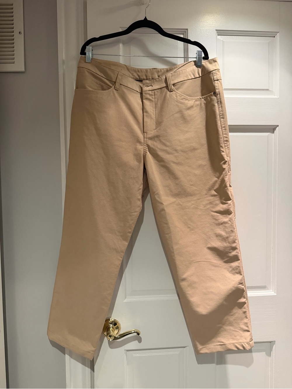 lululemon athletica Men's Khaki Chinos in Light Tan
